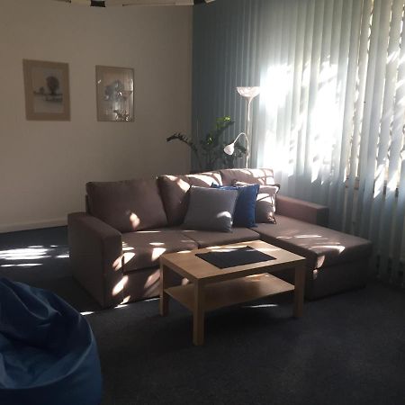 Blue Apartment In Beautiful English Style Garden With Atmosphere Prag Exterior foto